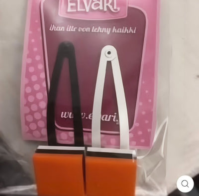 Elvari - laku & salmiakki pinnit