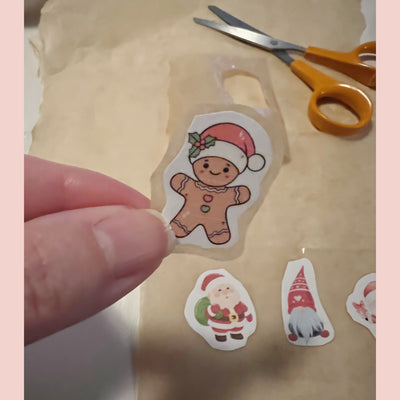 Jouluisia värityskuvia