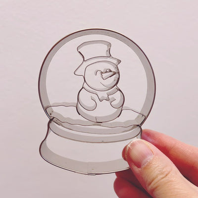 Lumisadepallo_lumiukolla_-muotti