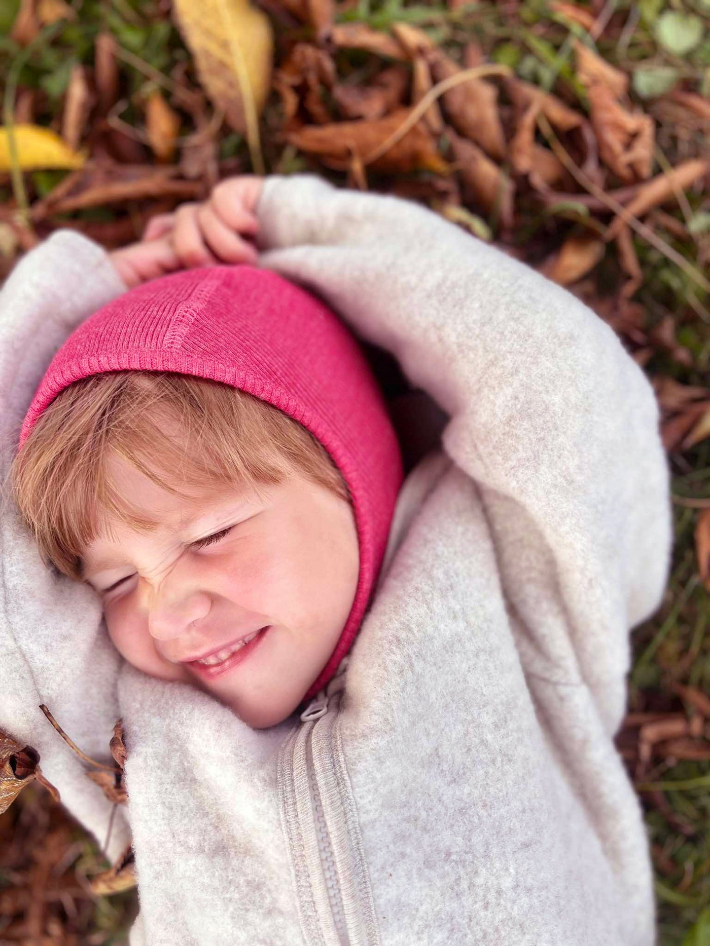 Many Months kypärämyssy - merinovillaa